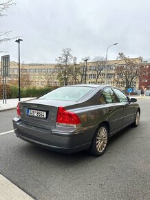 Volvo S60 2.5T Manuál - 6