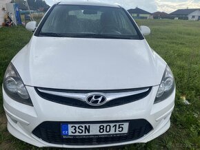 Hyundai i30 R.V.2012 1.6.CRDi manuální převodovka - 6