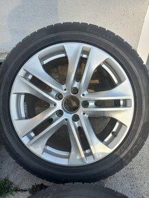 Mercedes-Benz,Pirelli,zimní,245/45 R17 99H XL,DOT2617,7-8mm - 6