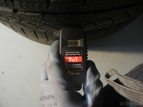 Zimní pneu Nokian 245/45R19 - 6