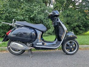 Vespa GTS SUPER 300 i.e - 6