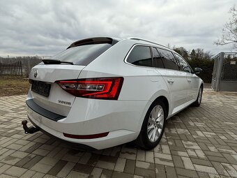 Škoda Superb 3 2.0 TDI DSG  STYLE 140Kw/Navi/Xenon/Kamera - 6