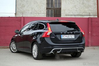 Volvo V60 D5 Momentum Geartronic - 6