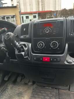 Prodám Peugeot Boxer 96 KW L3H3 2014 cena s DPH - 6