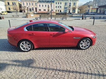 Jaguar XE 2.0D Performance - 6