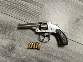 Historický revolver Smith & Wesson .32sw Hammerless - 6