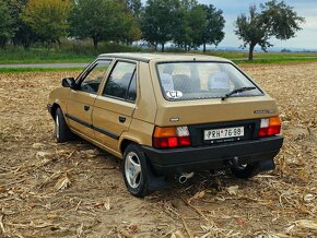 Prodám škoda favorit 135LS 1990 - 6