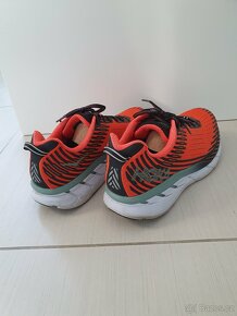 Hoka Clifton 5 - 6