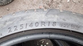 Letní pneu 225/40/18 Dunlop - 6