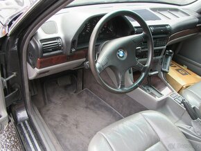 BMW E32 750 i V12, 322 t.km,2 majitel, prav.servis - 6