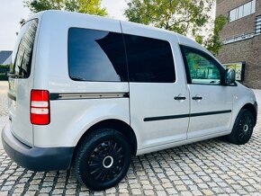 Volkswagen Caddy 1.6TDI 75KW MANUÁL NAVI SENZORY TOP STAV - 6