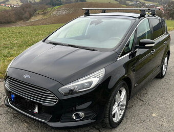 Prodám Ford S-Max Titanium 4x4 7 míst panorama 132kw automat - 6