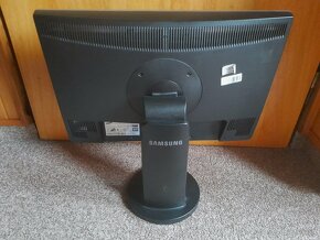 Monitor Samsung SyncMaster 2243 - 6