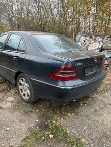 Mercedes Benz w203 2.0d 2003 sedan - 6