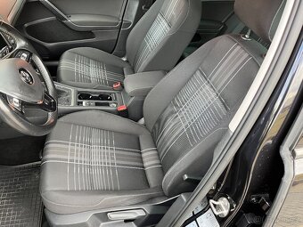 Volkswagen Golf 2.0 TDi Lounge - 6