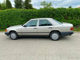 Mercedes Benz W124 260E automat, r.v. 1986 dobrý stav - 6