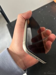 iPhone 11 128 GB - bílý - 6