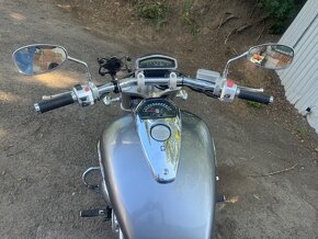 Suzuki C1800 Intruder nepojízdná MOTOR K.O. Praha 8 - 6