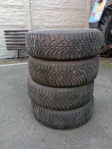 Prodám zimní pneu Good year 185/60 R15 - 6