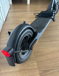 Prodám Xiaomi Mi Electric Scooter Pro 2 - 6