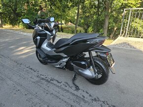 Honda Forza 300, r.v. 2020, najeto : 18.700km - 6