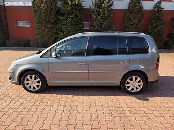 VW Touran 2.0TDI 103kW Highline,bez koroze,tažné,rozvody - 6