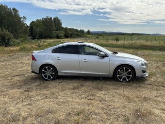 Volvo S60 D5 2011 AT - 6