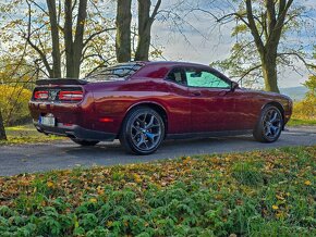 Dodge Challenger 3.6 V6 - 6