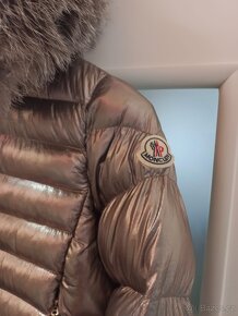 Dámská zimní bunda - kabatek Moncler velikost 3 - 6