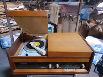 Gramoradio Tesla Opereta 1021 A - 6