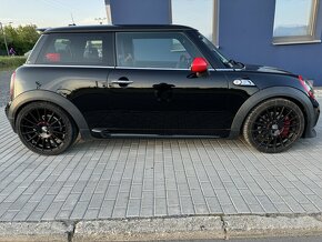 Mini Cooper S R56 1,6 turbo 180kw 2012, černá, JCW a SCHRAMM - 6