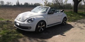 Predám VW Beetle cabrio 2,0 TDi, automat, edícia 60´s - 6