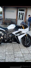 YAMAHA YZF- R1  7/07 - 6