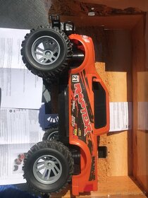 RC Ford F-150 - 6