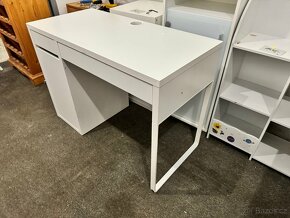 Hezký bílý psací stůl IKEA MICKE - 6