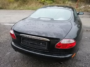 JAGUAR XK8 4,0 209kw 11/2000 - 6