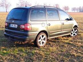 VW SHARAN 2.0  103kw r.2006 - 6