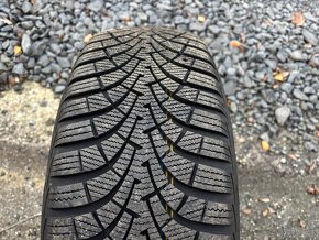 Zimni komplety Goodyear Ultragrip 9 205/55/16 91H - 6