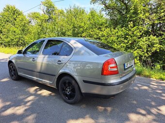 Škoda Octavia 1.6 MPI 75kW Elegance - 6