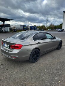 BMW 318d - 6