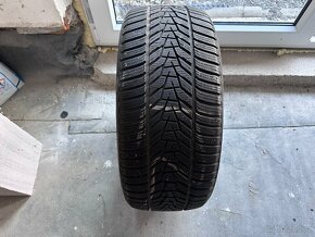 Pneu zimní Hankook R20 255/40 - 6