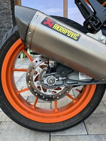 KTM RC 125 - 6