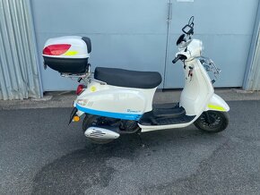 Prodej Scooter 125 Capireli Rome - 6