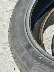 Gumy  275/55 R20 - 6