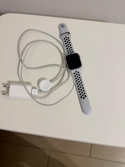 Apple hodinky Watch - 6