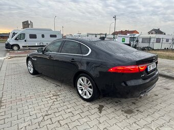 Jaguar XF 2.0D - 6