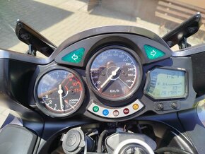 Yamaha FJR - 6