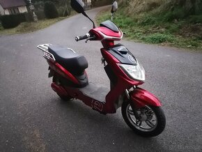 Prodám skútr/ moped BEZ POTŘEBY ŘP Racceway E Fichtl 20 Ah - 6