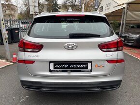 Prodám Hyundai i30 1,6 CRDi Style kombi - 6