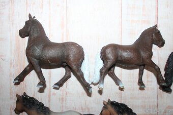 Figurky koní Schleich VI - 6